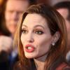 Angelina Jolie, ici à la première croate de son film Au pays du sang et du miel, reste attachée au colossal Cleopatra que pourrait réaliser Ang Lee. (Photo du 17 février 2012)