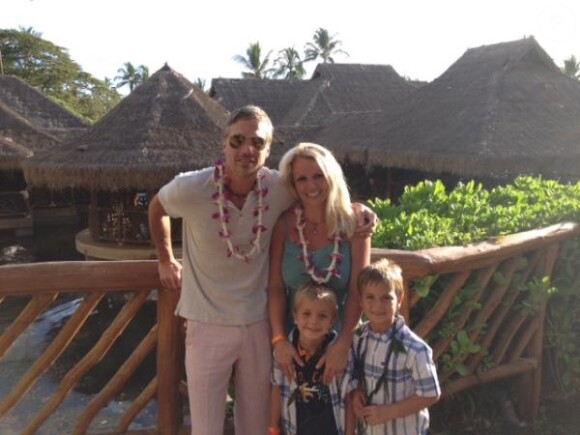 Britney Spears et Jason Trawick en vacances à Hawaï avec les enfants de la star au mois en juillet 2012.