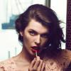 Milla Jovovich figure sur la campagne printemps-été 2013 de Sisley. Photo par Sean + Seng.