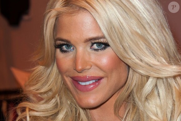 Victoria Silvstedt présente Very Victoria Silvstedt, nom de sa collection de lingerie élaborée avec la marque Marie Meili, lors du Salon international de la Lingerie. Paris, le 20 janvier 2013.