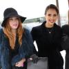 Jessica Alba et son amie Lauren arrivent au défilé Dior Haute Couture à Paris le 21 janvier 2013