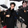 Farida Khelfa arrive au défilé Haute Couture de la maison Dior le 21 janvier 2013