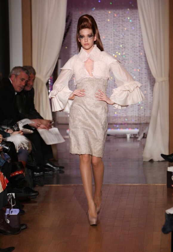 Collection Haute Couture printemps-été du couturier Eric Tibusch à l'hôtel d'Evreux in Paris, le 21 janvier 2013