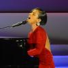Alicia Keys chante pour Barack Obama lors du bal d'investiture du président le 21 janvier 2013.