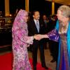 La reine Beatrix des Pays-Bas, le prince Willem-Alexander et la princesse Maxima étaient le 22 janvier 2013 les invités d'honneur du sultan Haji Hassanal Bolkiah et de son épouse Pengiran Anak Saleha pour un concert au théâtre impérial, dans le cadre de leur visite officielle de deux jours.