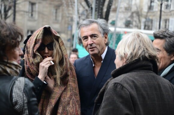 Bernard-Henri Levy et Arielle Dombasle lors des obsèques d'Andrée Putman en l'Eglise Saint-Germain-des-Prés, le 23 janvier 2013.