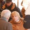 Shirley Mclaine et Christopher Plummer en plein tournage du film romantique Elsa & Fred à la Piazza Del Popolo, Rome, le 28 janvier 2013.