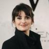 Penelope Cruz portait un manteau Chanel lors de la première du film Venir au monde à Madrid le 10 janvier 2013.