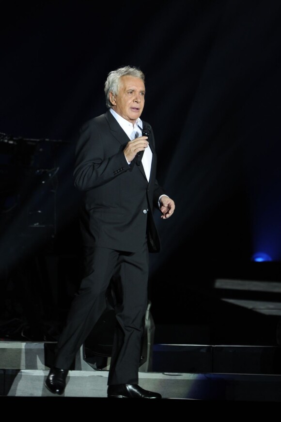 Le chanteur Michel Sardou à Bercy le 12 Decembre 2012.