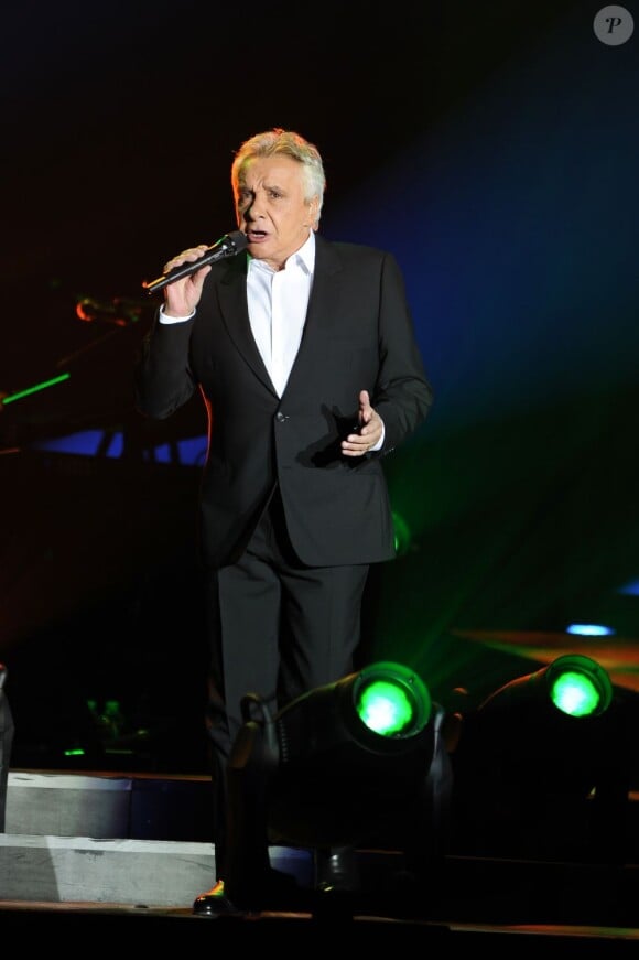 Michel Sardou en concert au Palais Omnisports de Bercy à Paris, le 12 Decembre 2012.