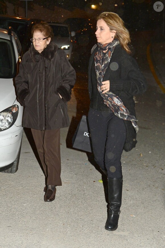 Montserrat Bernabeu va fêter l'anniversaire de son fils Gerard Piqué et de sa compagne Shakira, le 2 février 2013 à Barcelone.