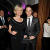 Eddie Redmayne et sa mère Patricia lors des London Evening Standard British Film Awards dans la capitale britannique le 4 février 2013