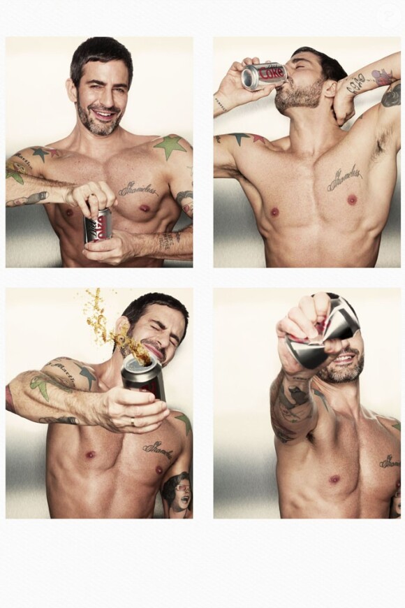 Marc Jacobs devient le directeur artistique de Coca-Cola Light pour 2013.