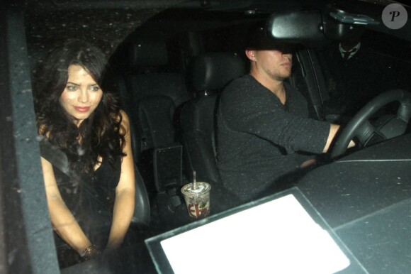 Channing Tatum et sa femme Jenna Dewan, enceinte, sortent du restaurant Little Door, à Los Angeles, le 6 février 2013.