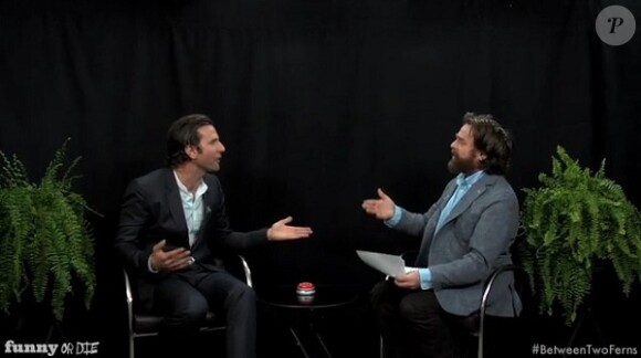 Bradley Cooper s'énerve devant Zach Galifianakis pour Funny or Die.