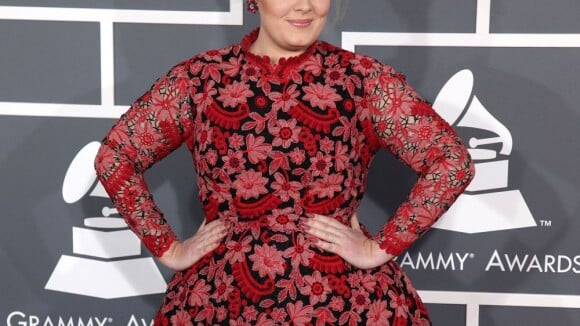 Adele aux Grammys : Chahutée mais félicitée par Chris Brown
