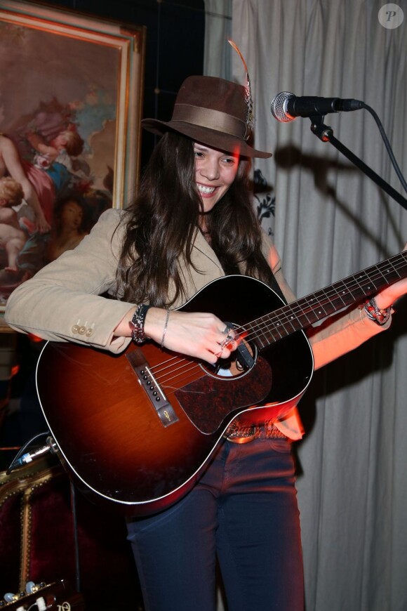 Vanille Clerc lors de la soirée "The Gant Party" au Trés Honoré à Paris, le 14 fevrier 2013.