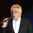 Michel Sardou en concert au Palais Omnisports de Bercy à Paris, le 12 décembre 2012.