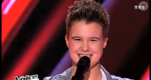 La jeune Loïs dans The Voice 2, le 17 février 2013.