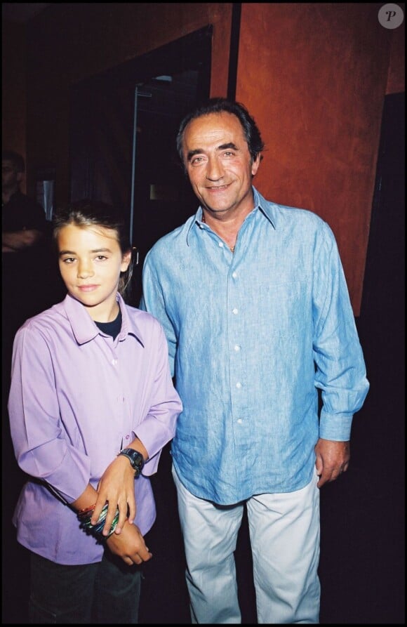 Richard Bohringer et sa fille Lou au concert de Johnny Hallyday en 2000.