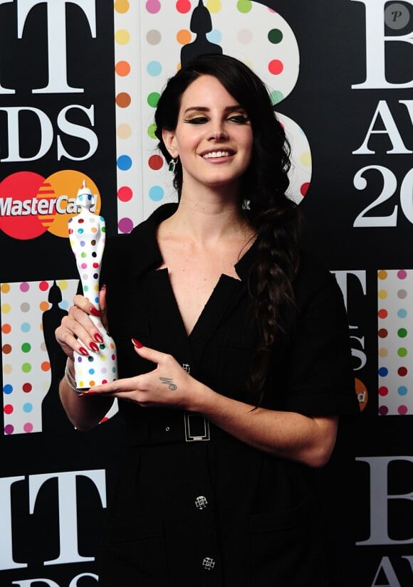Lana Del Rey, Artiste féminine internationale de l'année aux Brit Awards le 20 février 2013.
