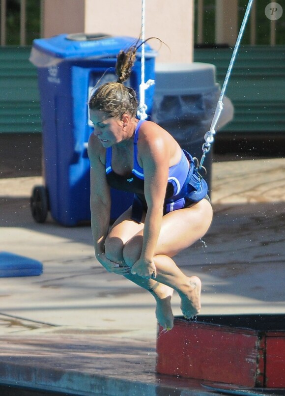 L'actrice Nicole Eggert s'entraîne pour l'émission Splash, à Los Angeles le 27 février 2013.