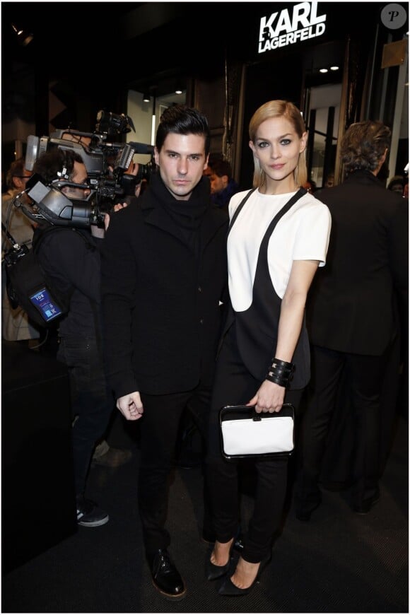 Leigh Lezark et Geordon Nicol à l'inauguration de la première boutique concept store de Karl Lagerfeld à Paris, le 28 février 2013.