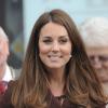 La duchesse de Cambridge, Kate Middleton qui est enceinte, se rend au Fishing Heritage Centre à Grimsby le 5 mars 2013.