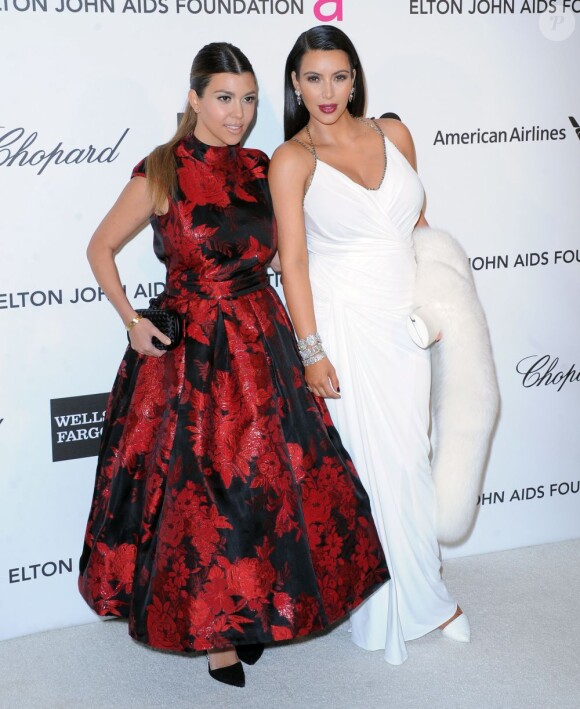 Kim Kardashian et Kourtney Kardashian à Los Angeles, le 24 février 2013.