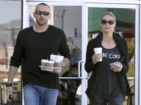 Heidi Klum avec son petit ami Martin Kirsten, dans les rues de Los Angeles, le 10 mars 2013.
