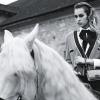 Sublime campagne Boy de Chanel avec Alice Dellal. Photographiée par Karl Lagerfeld.