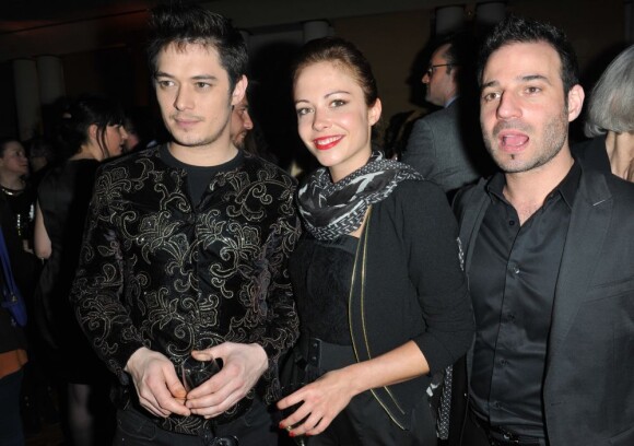 Aurélien Wiik, Dounia Coesens et Mario Barravecchia lors de la soirée de remise des Prix Romy Schneider et Patrick Dewaere à l'hôtel Hyatt à Paris, le 11 mars 2013.
