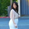 Kim Kardashian très enceinte se rend à un rendez-vous à Los Angeles, le 12 mars 2013. Apparemment, la jeune femme a eu quelques problèmes avec sa jupe.