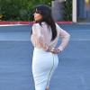 Kim Kardashian enceinte se rend à un rendez-vous à Los Angeles, le 12 mars 2013. Apparemment, la jeune femme a eu quelques problèmes avec sa jupe.