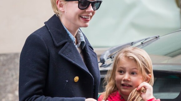 Michelle Williams, loin de la controverse : Maman tendre avec sa fille Matilda