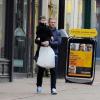 Wayne Rooney et son fils Kai dans les rues de Manchester le 14 mars 2013