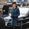 Kate Middleton, enceinte de près de 6 mois, se joignait à la reine Elizabeth II et au duc d'Edimbourg le 20 mars 2013 pour une visite à la station de métro de Baker Street dans le cadre du 150e anniversaire du 'Tube' de Londres.