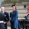 Kate Middleton, enceinte de près de 6 mois, se joignait à la reine Elizabeth II et au duc d'Edimbourg le 20 mars 2013 pour une visite à la station de métro de Baker Street dans le cadre du 150e anniversaire du 'Tube' de Londres.