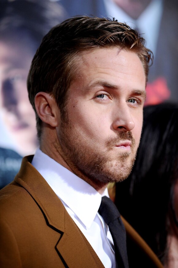 Ryan Gosling dubitatif lors de la première hollywoodienne de Gangster Squad au Grauman's Chinese Theatre de Los Angeles, le 7 janvier 2013.