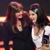 Carla Bruni et Lana Del Rey lors des Echo Music Awards, à Berlin, le 21 mars 2013.