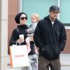 Pink en famille dans les rues de New York, avec son mari Carey Hart et leur fille Willow, le 21 mars 2013.