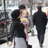 Pink en famille dans les rues de New York, avec son mari Carey Hart et leur fille Willow, le 21 mars 2013.