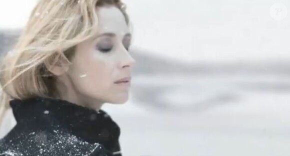 Lara Fabian dans le film musical intitulé Mademoiselle Zhivago, dévoilé dès le 5 avril 2013.