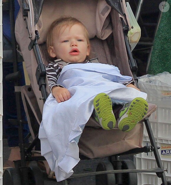 Jennifer Garner et Ben Affleck ont emmené Violet, Seraphina et Samuel faire du shopping à Brentwood, le 24 mars 2013 - Samuel est craquant