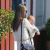 Alessandra Ambrosio et ses enfants Noah et Anja font du shopping à Brentwood, le 24 mars 2013.