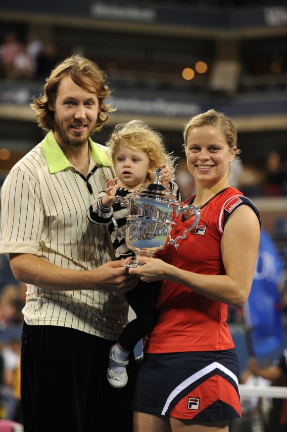 Kim Clijsters, son mari Brian Lynch et leur fillle Jada Ellie lors de la finale de l'US Open à New York City, le 13 septembre 2009.
