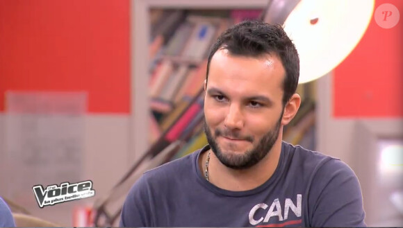 Battle entre Julien et Benjamin dans The Voice 2, samedi 30 mars 2013 sur TF1