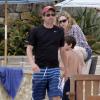 Patrick Dempsey profite du week-end de Pâques sur une plage de Cabo San Lucas avec femme et enfants. Le 29 mars 2013.