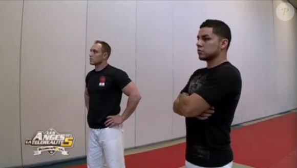 Mike en entraînement dans Les Anges de la télé-réalité 5 sur NRJ 12 le lundi 1er avril 2013