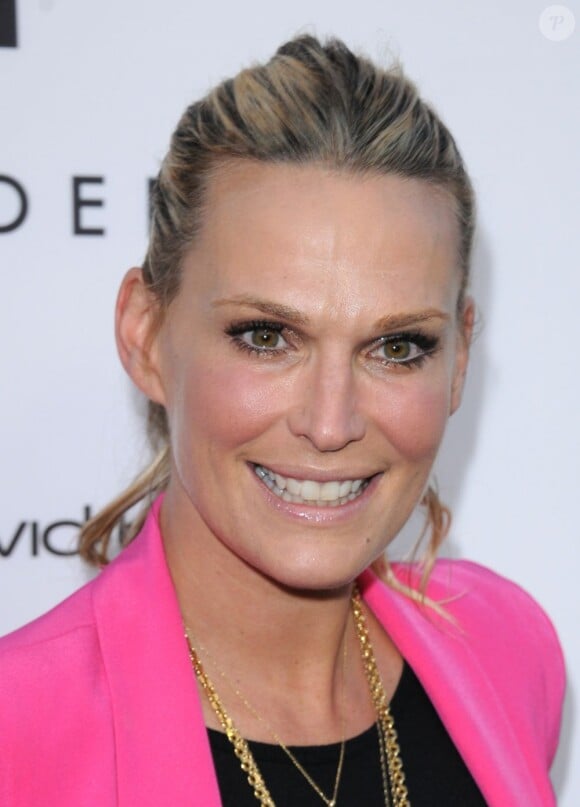 Molly Sims assiste à l'ouverture du studio de Tracy Anderson à Los Angeles. Le 4 avril 2013.